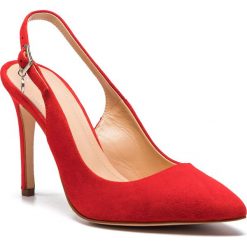 Sandały SOLO FEMME - 34209-A8-G13/000-05-00 Czerwony. Czerwone klapki damskie Solo Femme, bez wzorów, ze skóry, bez obcasa, na obcasie. W wyprzedaży za 239,00 zł.