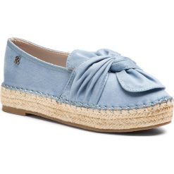 Espadryle REFRESH - 69762 Jeans. Niebieskie espadryle damskie marki Refresh, bez wzorów, z jeansu, bez obcasa. Za 169,00 zł.