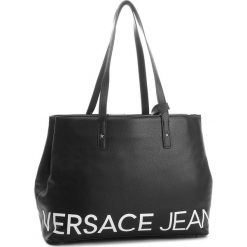 Torebka VERSACE JEANS - E1VSBBB1 70709 899. Czarne torebki klasyczne damskie marki Versace Jeans, z jeansu. W wyprzedaży za 489,00 zł.