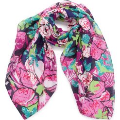 Chusta GUESS - AW7790 POL03 BLU. Różowe chusty damskie Guess, z materiału. Za 219,00 zł.