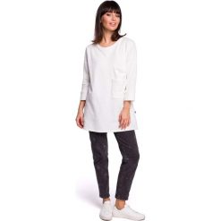 Ecru Oversizowa Tunika z Dekoracyjnymi Guzikami. Sukienki damskie Molly.pl, s, bez wzorów, z jeansu, z dekoltem na plecach, bez rękawów, oversize. Za 128,90 zł.