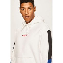 Levi's - Bluza. Białe bluzy męskie Levi's®, s, z aplikacjami, z bawełny, z kapturem, bez rękawów, z kapturem. W wyprzedaży za 229,90 zł.