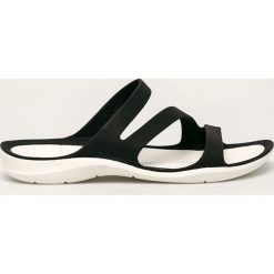 Crocs - 203998.BLACK. Czarne klapki damskie Crocs, bez wzorów, z materiału, bez obcasa, na obcasie. W wyprzedaży za 89,90 zł.