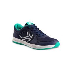 Buty tenis TS130 męskie na twardą nawierzchnię. Niebieskie buty sportowe męskie ARTENGO, z poliesteru, bez zapięcia, tenisowe. Za 84,99 zł.