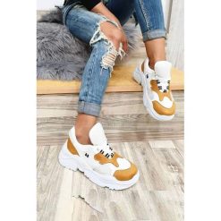 Damskie buty sportowe DORIS. Buty sportowe damskie Damskie buty sportowe DORIS, bez wzorów, sportowe. W wyprzedaży za 89,00 zł.