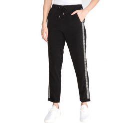 Liu Jo Spodnie dresowe Czarny. Czarne spodnie damskie Liu Jo, s, bez wzorów, z elastanu. Za 686,95 zł.