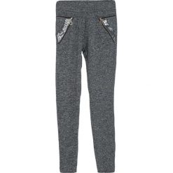 Szare Legginsy Large. Szare legginsy damskie Born2be, xl, z aplikacjami, z dzianiny. Za 29,99 zł.