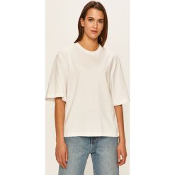 Levi's Made & Crafted - T-shirt. Białe bluzki damskie Levi's® Made & Crafted, s, bez wzorów, z bawełny, casualowe, z okrągłym kołnierzem. W wyprzedaży za 159,90 zł.