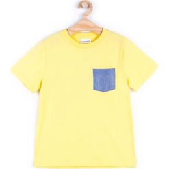 Coccodrillo - T-shirt dziecięcy 104-146 cm. Żółte t-shirty męskie marki COCCODRILLO, z aplikacjami, z bawełny, z okrągłym kołnierzem. Za 29,90 zł.