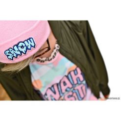 Czapka Snow Patch Pink. Białe czapki zimowe damskie marki Pakamera, na zimę, z aplikacjami. Za 69,00 zł.