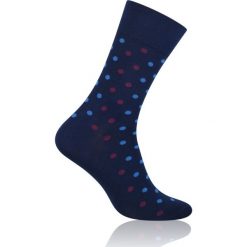 Oryginalne skarpetki MORE SKMORE7051granatdots. Niebieskie skarpetki męskie More, z tkaniny. Za 12,90 zł.