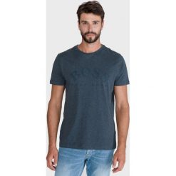BOSS Koszulka Szary. Szare podkoszulki męskie Boss, xl, z haftami, z bawełny, bez kołnierzyka, z krótkim rękawem, krótkie. Za 268,95 zł.