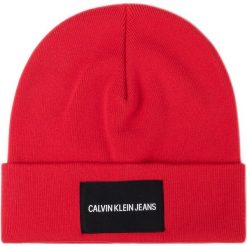 Czapka CALVIN KLEIN JEANS - J Institutional Beanie K50K504935 XA9. Czerwone czapki damskie Calvin Klein Jeans, na zimę, bez wzorów, z bawełny. Za 179,00 zł.