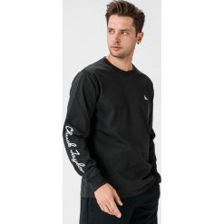 Converse Sneaker Patch Koszulka Czarny. Czarne podkoszulki męskie Converse, l, z nadrukiem, z bawełny, z długim rękawem. Za 119,95 zł.