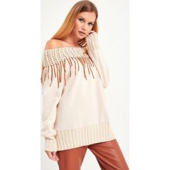 BLUZA U&B TWINSET. Brązowe bluzy damskie Twinset U&B, xs, z aplikacjami, z materiału, bez rękawów, bez kaptura. Za 699,00 zł.