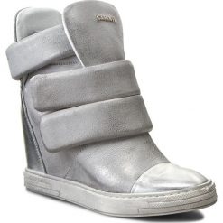Sneakersy CARINII - B3493 Venus Lustro Srebro/Dave Met 6729/0101. Szare botki damskie Carinii, ze skóry. W wyprzedaży za 269,00 zł.