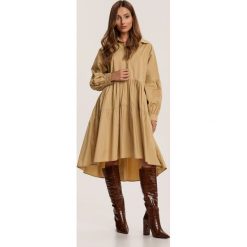 Beżowa Sukienka Zarinesha. Brązowe sukienki damskie Renee, s, bez wzorów, bez kołnierzyka, bez rękawów, mini. Za 139,99 zł.