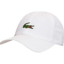 Czapka LACOSTE. Czerwone czapki męskie Lacoste, w paski. W wyprzedaży za 225,00 zł.