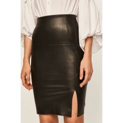 Answear - Spódnica. Czarne spódniczki damskie ANSWEAR, na co dzień, s, bez wzorów, z elastanu, biznesowe, mini, proste. Za 99,90 zł.