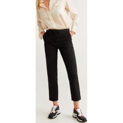 Mango - Spodnie Office. Czarne spodnie damskie Mango, s, z haftami, z elastanu, casualowe. Za 139,90 zł.