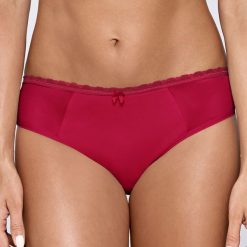 Brazyliany Caprice Red. Czerwone majtki damskie marki Gaia, bez wzorów, z bawełny. Za 40,99 zł.