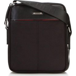 Torba 87-4U-201-1. Czarne listonoszki damskie Wittchen, na co dzień, w paski, z nylonu, bez dodatków. Za 349,90 zł.