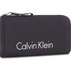Portfele damskie: Duży Portfel Damski CALVIN KLEIN BLACK LABEL – City Nylon Pouch K60K603920 001