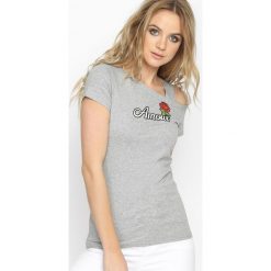 Szary T-shirt Old Flame. Szare bluzki damskie marki Born2be, s. Za 19,99 zł.