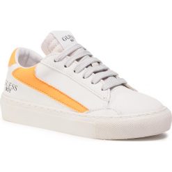 Sneakersy GUESS - FI6LUJ ELE12 100H. Pomarańczowe trampki chłopięce Guess, z aplikacjami, ze skóry ekologicznej, na sznurówki. Za 299,00 zł.