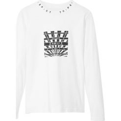 Shirt z długim rękawem bonprix biały z nadrukiem. Białe t-shirty chłopięce bonprix, z nadrukiem, z długim rękawem. Za 21,99 zł.