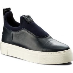 Sneakersy MARC O'POLO - 801 14463501 103 Navy 890. Niebieskie sneakersy damskie marki Marc O'Polo, ze skóry. W wyprzedaży za 439,00 zł.