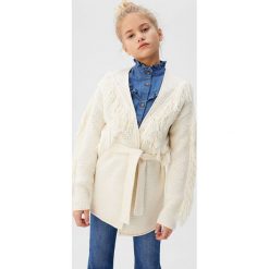 Mango Kids - Sweter dziecięcy Annie 110-164 cm. Swetry dziewczęce Mango Kids, bez wzorów, z dzianiny, bez kołnierzyka, bez rękawów, bez kaptura. W wyprzedaży za 95,90 zł.