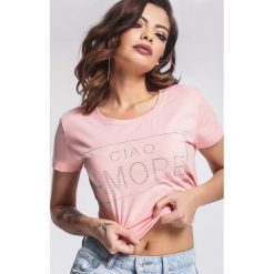 Różowy T-shirt Mega Factor. Różowe t-shirty damskie marki other, s, z nadrukiem, z dzianiny, z okrągłym kołnierzem. Za 39,99 zł.
