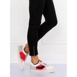 Trampki creepersy czerwone MOCHIS. Czerwone buty sportowe damskie FunKee.pl, bez wzorów, z tkaniny, sportowe. Za 107,99 zł.