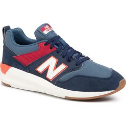 Sneakersy NEW BALANCE - MS009RG1 Granatowy. Niebieskie sneakersy męskie New Balance, na co dzień, bez wzorów, ze skóry ekologicznej, bez zapięcia. W wyprzedaży za 199,00 zł.