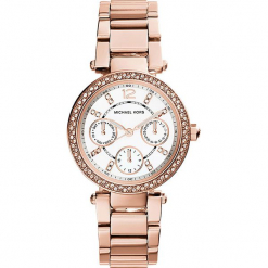 Zegarek kwarcowy "Mini Parker" w kolorze różowozłotym. Żółte, analogowe zegarki damskie Michael Kors, ze stali. W wyprzedaży za 690,95 zł.