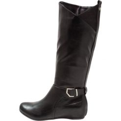 Call it Spring KIRSCHENBAUM Kozaki na koturnie black. Czarne bez kategorii marki Call it Spring, z materiału, na koturnie. W wyprzedaży za 204,50 zł.