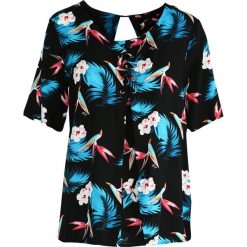 Czarna Bluzka Wild Forest. Czarne bluzki damskie Born2be, na lato, xl, bez wzorów, z tkaniny, bez kołnierzyka, bez rękawów. Za 39,99 zł.