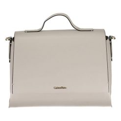 Torebka w kolorze beżowym - (S)30 x (W)24 x (G)12 cm. Brązowe torebki klasyczne damskie Calvin Klein, w paski, ze skóry, na ramię, bez dodatków. W wyprzedaży za 589,95 zł.