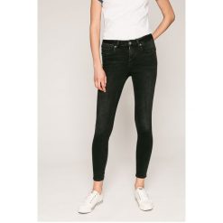 Noisy May - Jeansy Lucy. Czarne jeansy damskie Noisy May, z elastanu. W wyprzedaży za 89,90 zł.