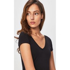 Answear - T-shirt. Czarne bluzki damskie ANSWEAR, s, bez wzorów, z elastanu, bez kołnierzyka, z krótkim rękawem. Za 39,90 zł.