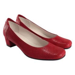Buty ślubne damskie: Skórzane czółenka w kolorze czerwonym