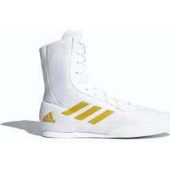 Buty bokserskie adidas Box Hog Plus białe. Białe buty sportowe męskie Adidas, z tkaniny, z paskami. W wyprzedaży za 389,00 zł.