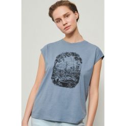 T-shirt z bawełny i modalu - Niebieski. Niebieskie t-shirty damskie Reserved, s, bez wzorów, z bawełny, bez kołnierzyka. W wyprzedaży za 19,99 zł.