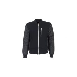 Kurtki krótkie Calvin Klein Jeans HUSI 3 REVERSIBLE BOMBER. Czarne kurtki męskie marki Calvin Klein Jeans, m, bez wzorów, z jeansu, krótkie, bez kaptura. Za 591,20 zł.