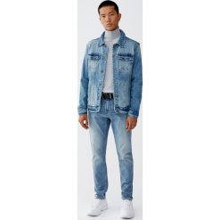 Jasnoniebieskie jeansy slim comfort fit. Szare jeansy męskie marki Pull&Bear, m, bez wzorów. Za 89,90 zł.