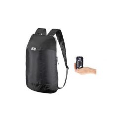 Plecak turystyczny Ultra Compact 10 L. Szare plecaki męskie QUECHUA, bez wzorów, z poliesteru. Za 7,99 zł.
