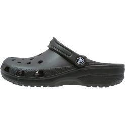 Crocs CLASSIC Sandały kąpielowe schwarz. Czarne sandały damskie Crocs, z tworzywa sztucznego. Za 139,00 zł.