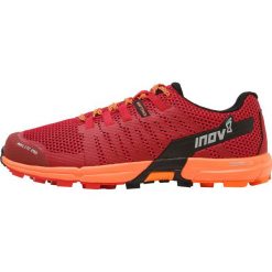 Inov8 ROCLITE 290 Obuwie do biegania Szlak red/orange. Czerwone buty do biegania męskie marki Inov-8, z materiału. W wyprzedaży za 398,30 zł.