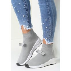 Jasnoszare Buty Sportowe Adorable Bobby. Szare buty sportowe damskie marki other, z materiału. Za 59,99 zł.